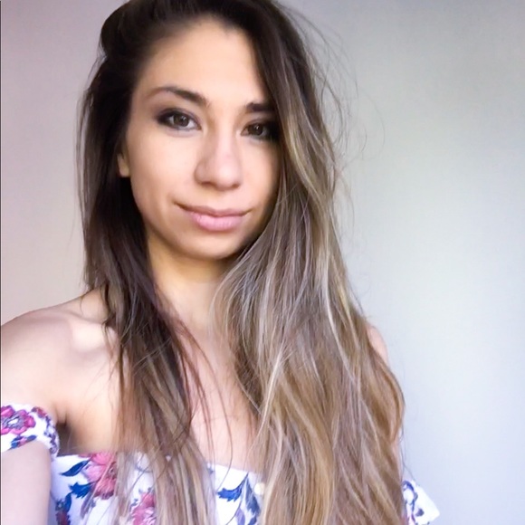 Meet your Posher, Tianna - Picture 1 of 3